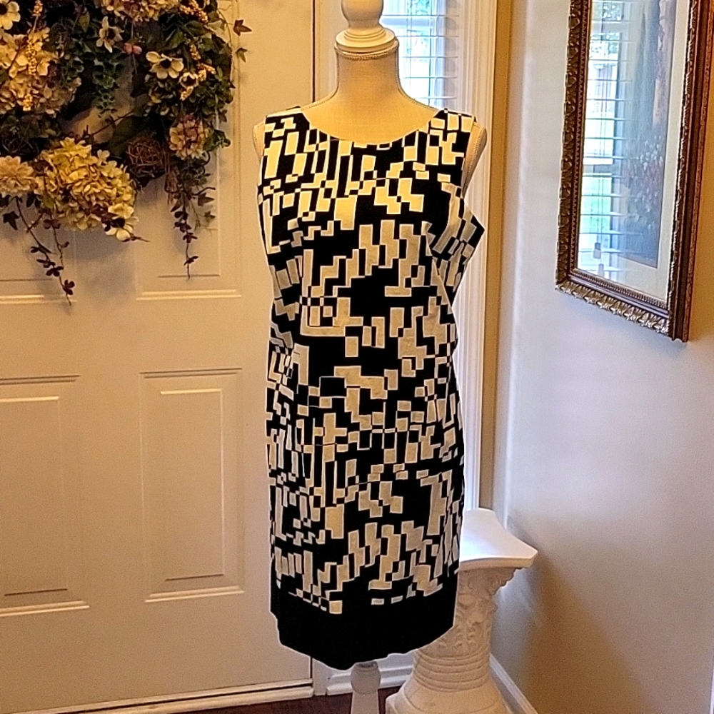 Apt 9 black white geometric print sleeveless stretch dress round neck sz…12 EUC